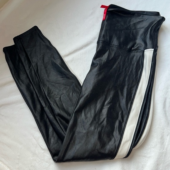 SPANX Pants - SPANX Faux Leather Leggings